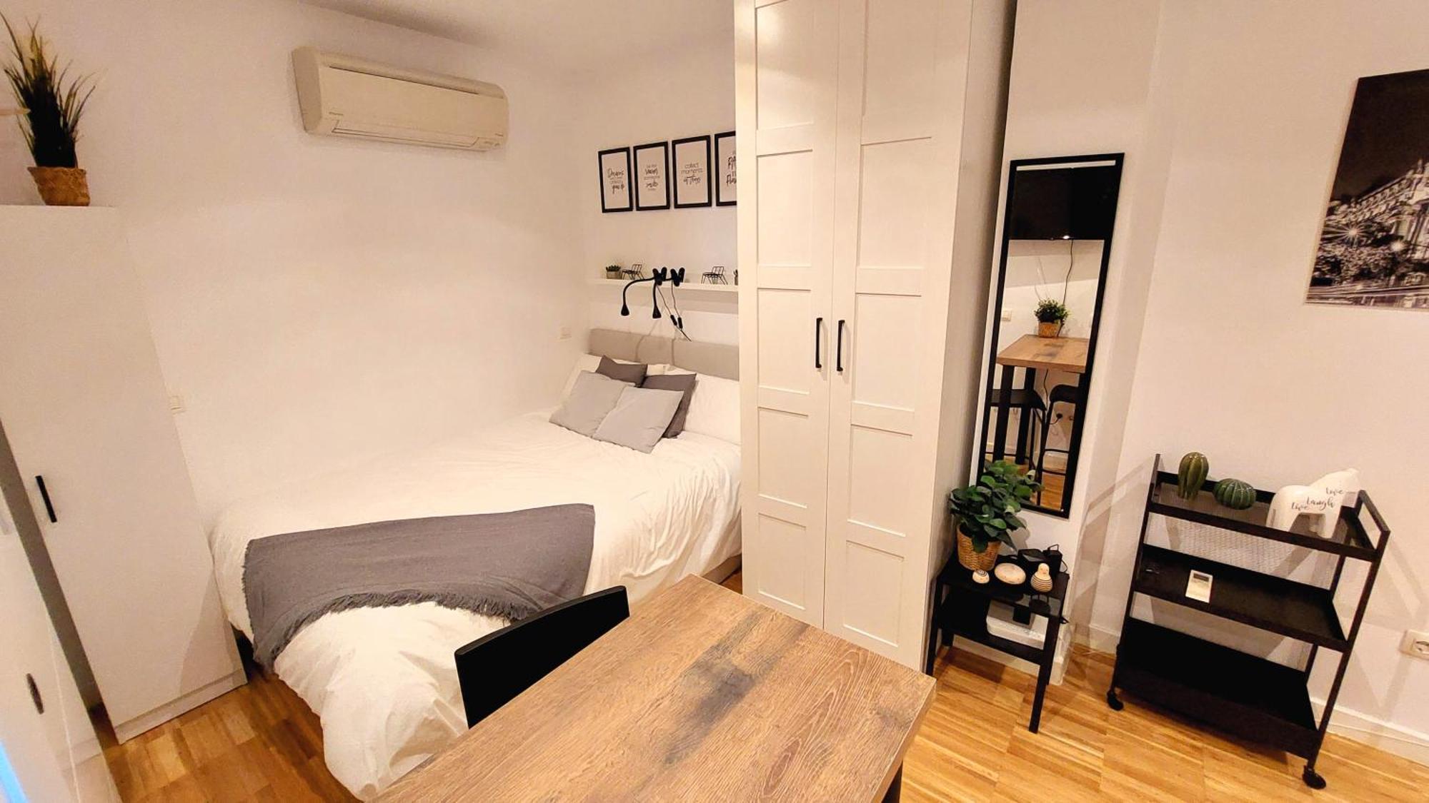 Appartamento Acogedor Estudio En Delicias By Bebalmy Madrid Esterno foto