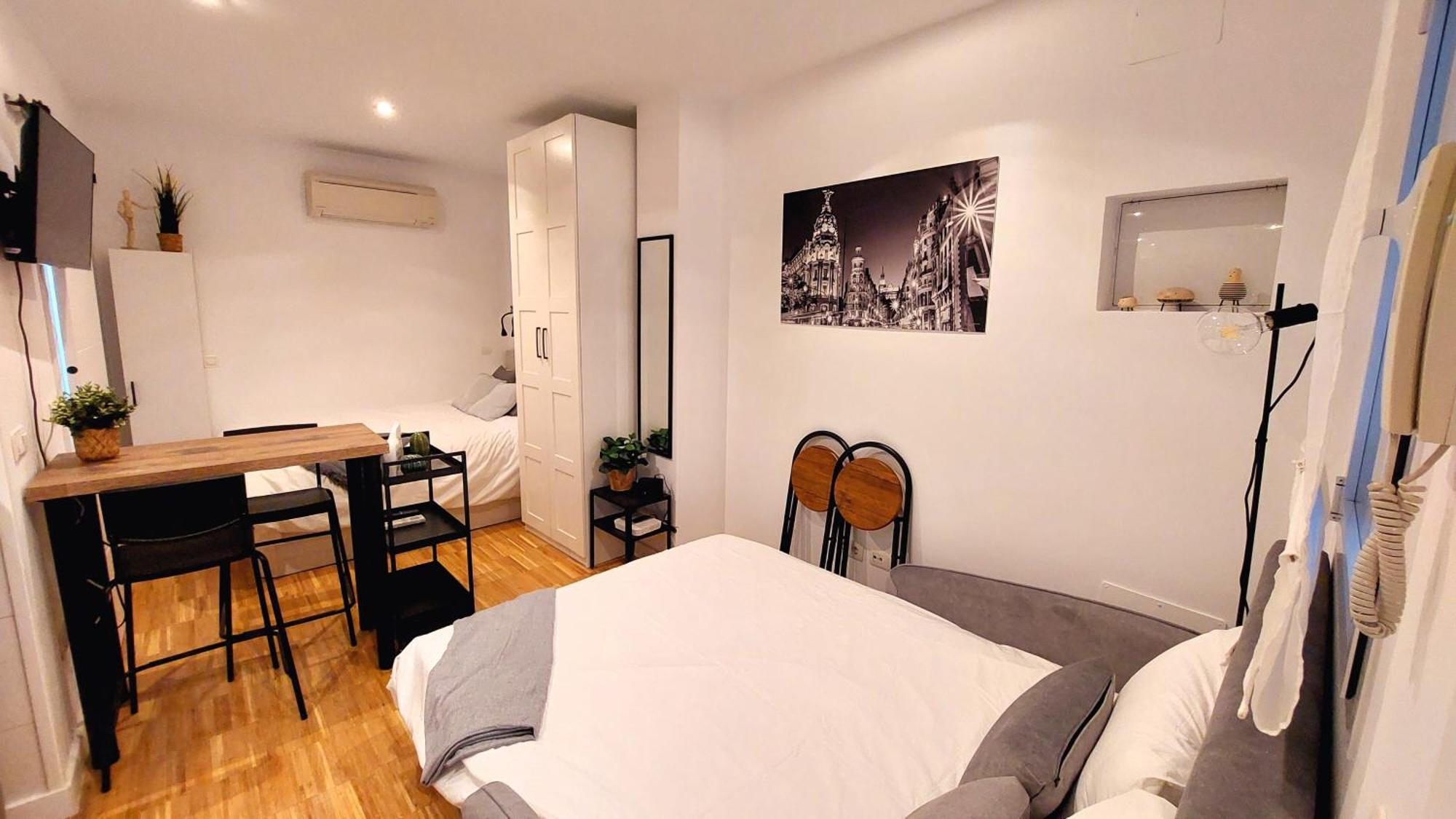 Appartamento Acogedor Estudio En Delicias By Bebalmy Madrid Esterno foto