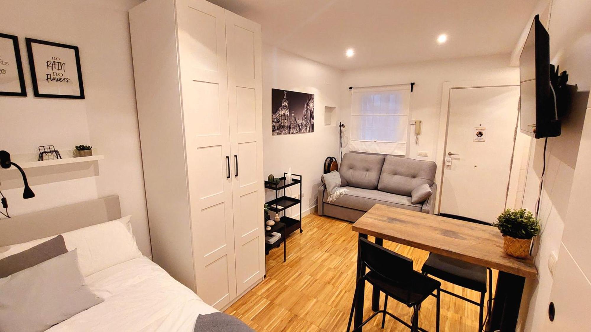 Appartamento Acogedor Estudio En Delicias By Bebalmy Madrid Esterno foto